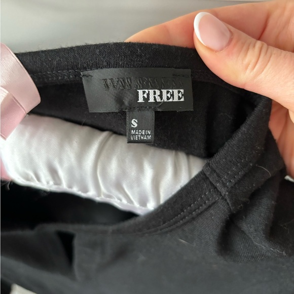 Assorted aritzia - Picture 10 of 13